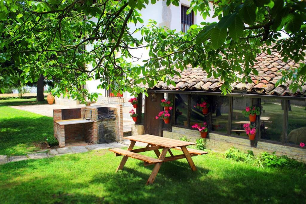 Casa Rural Mertxenea Landetxea Elcano المظهر الخارجي الصورة