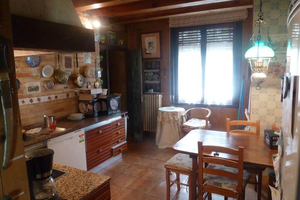 Casa Rural Mertxenea Landetxea Elcano المظهر الخارجي الصورة